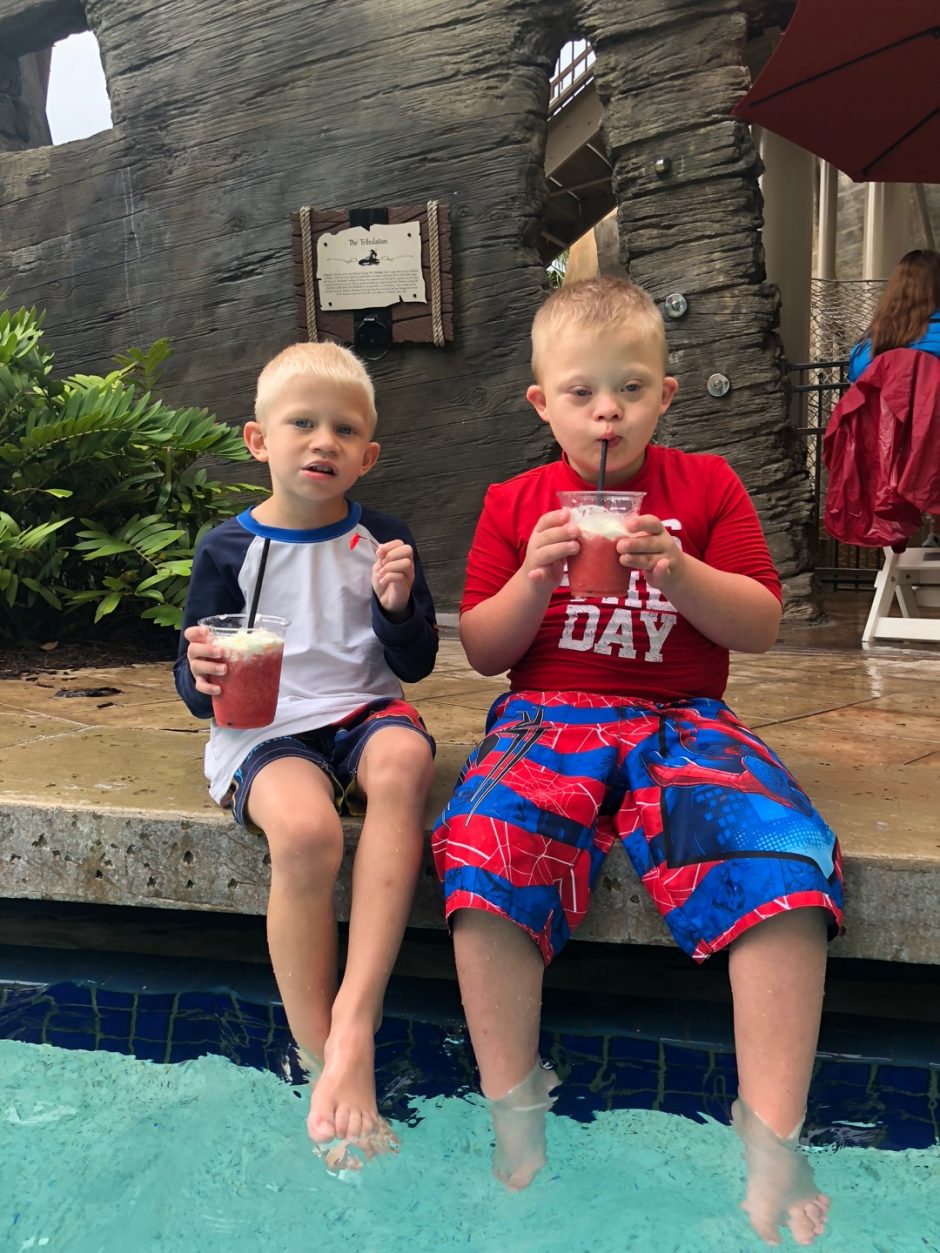 kids having a drink wyndham grand pool