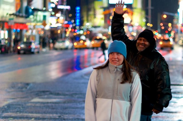 times square photo bomb guy waving nyc