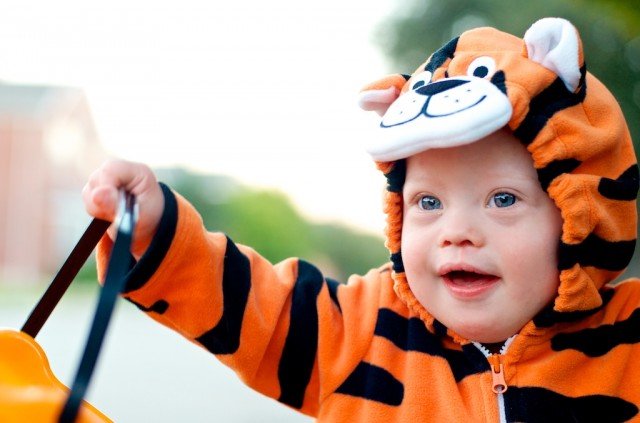 cutest baby ever lion costume 2012