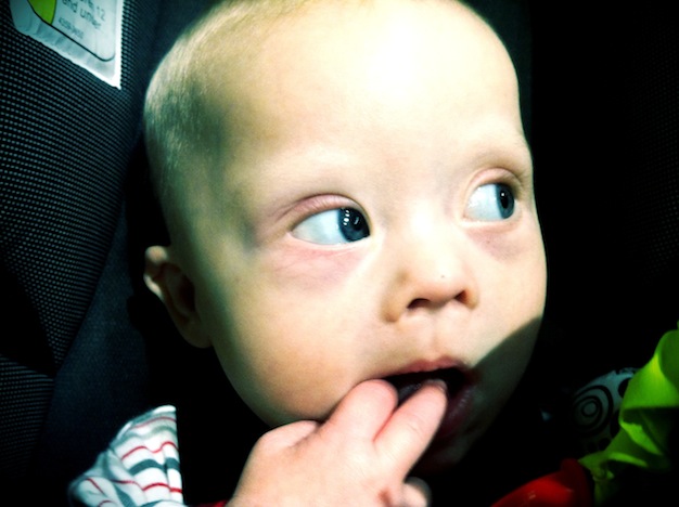 baby son born with down syndrome blue eyes